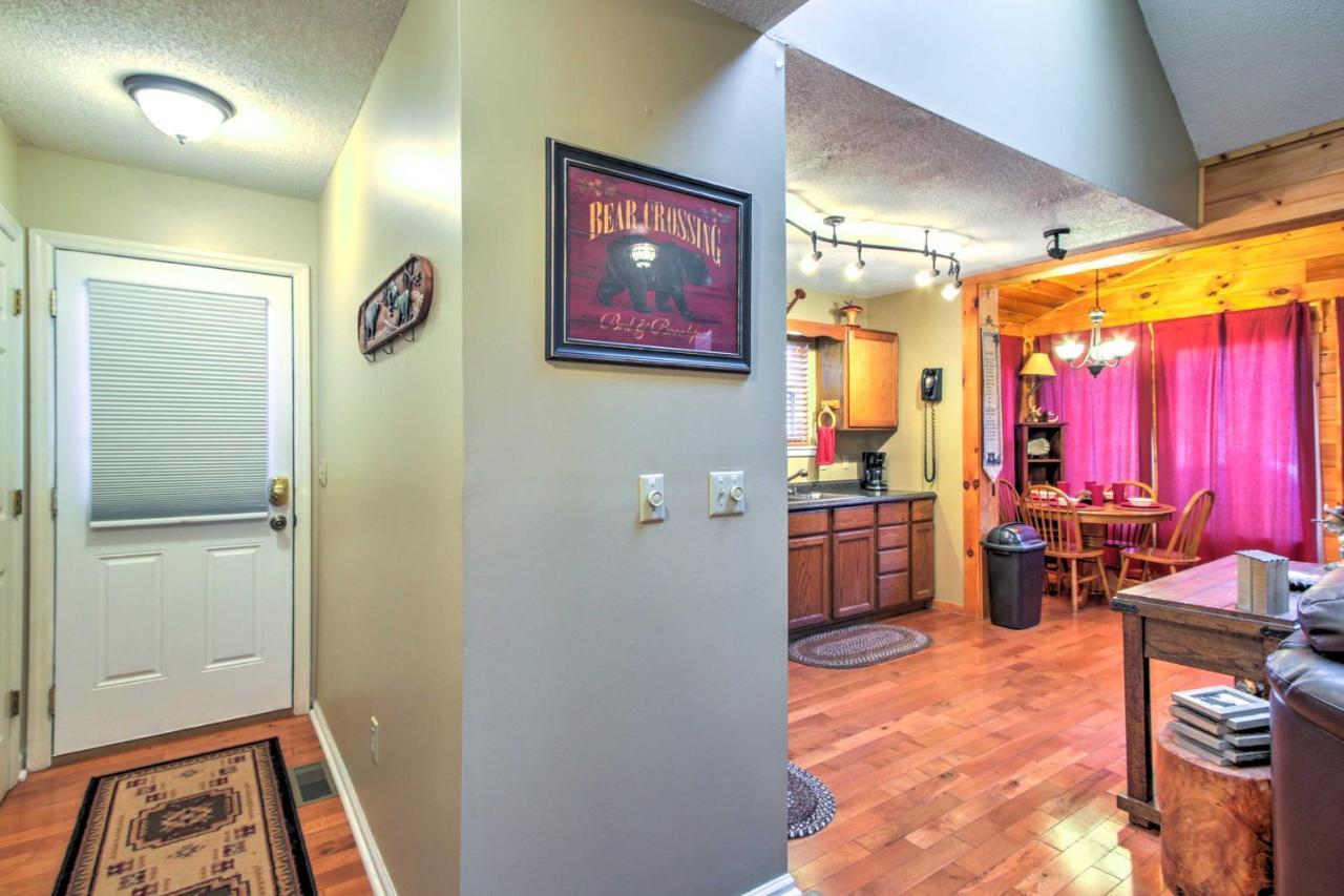 Villa Tree Top Dream Cabin With Hot Tub In Gatlinburg! Exterior foto