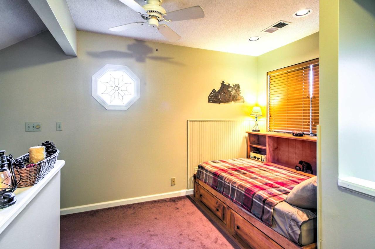 Villa Tree Top Dream Cabin With Hot Tub In Gatlinburg! Exterior foto